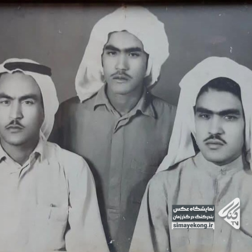 تقریبا سال ۱۳۴۸ عبدالله ابراهیم پور حسن ابراهیم پور حسین ابراهیم پور(چاکویی) عکس فکر بکنم داخل کویت